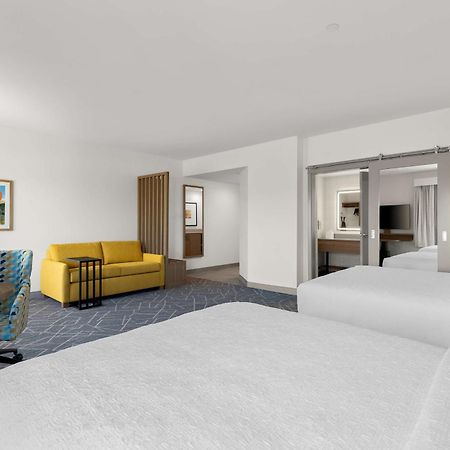 Hampton Inn & Suites Corona, Ca מראה חיצוני תמונה